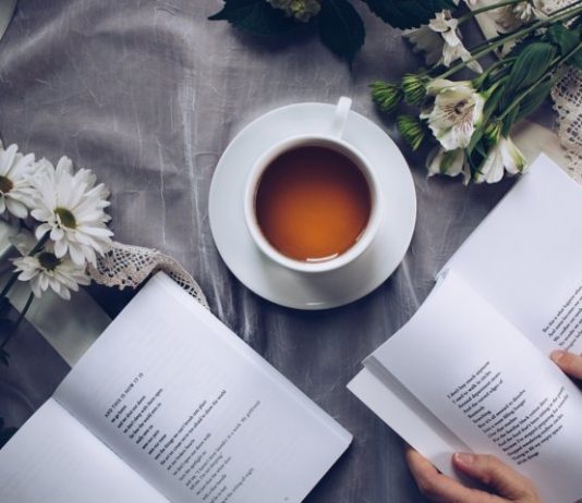 ¿Poesía para principiantes? De la mano de Marwan, Ismael Serrano o Diego Ojeda